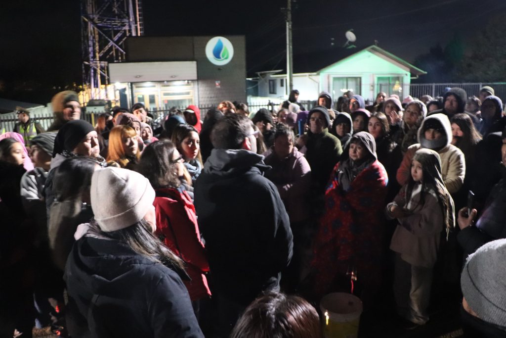 Vecinos de Nueva Braunau logran acuerdo con autoridades tras masiva protesta por acceso a vivienda