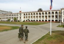 Sujetos roban dos fusiles de guerra en regimiento de Valparaíso: Atacaron a conscriptos