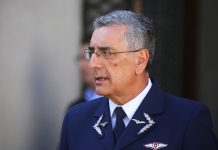 Comandante de la FACh defiende competencia militar en caso de tráfico de droga