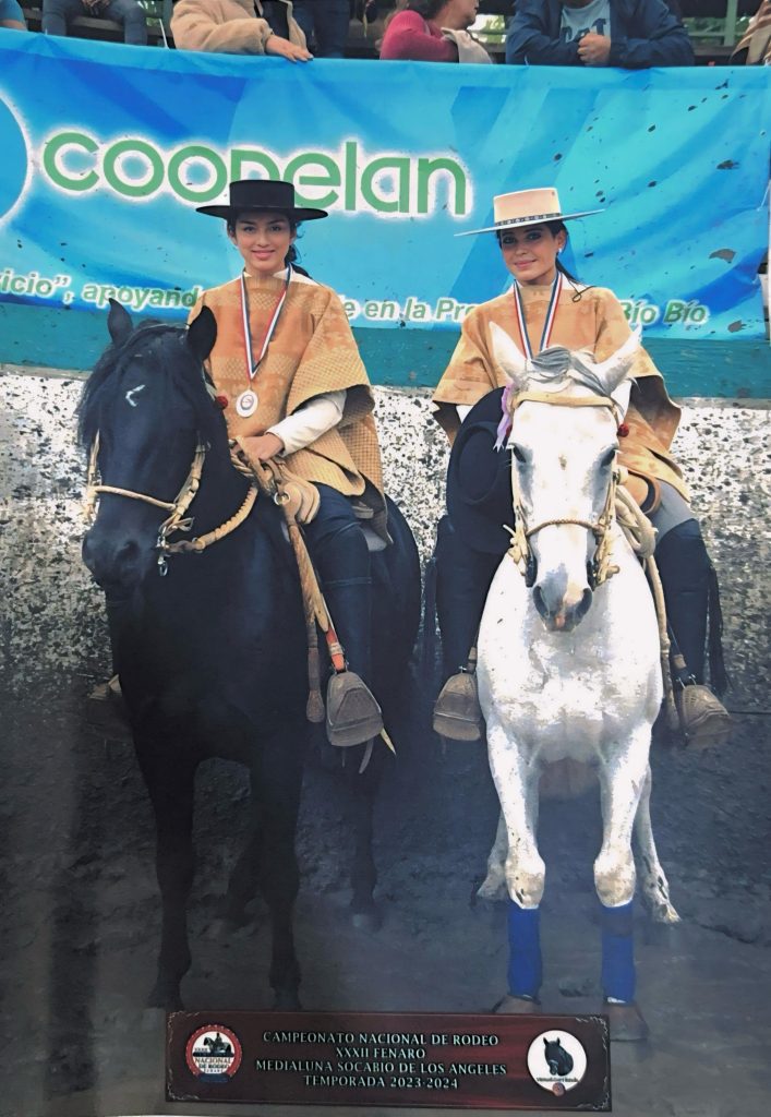 Campeona nacional de rodeo femenino 2024, apuesta ahora al movimiento a la rienda.