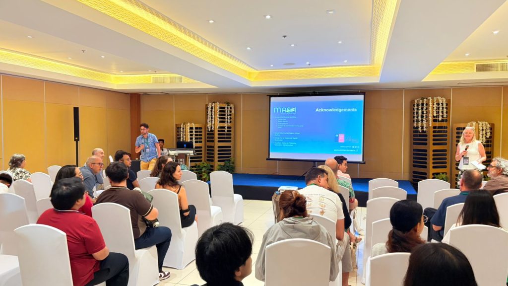 Académico UACh expone en Filipinas investigación sobre enfermedades del cochayuyo