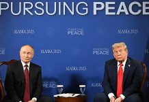 Tras casi tres horas, termina histórica cumbre entre Trump y Putin en Alaska