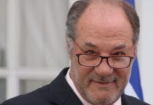 Es una caricatura que los empresarios han llegado a intervenir la candidatura de Evelyn Matthei, sostiene Juan Sutil