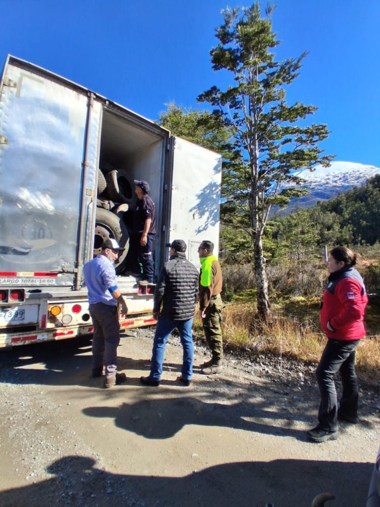 Camioneros de la Unión de Transportistas de Magallanes (UTRAMAG) inician Marcha hacia La Moneda para Demandar Mejoras en la Carretera Austral