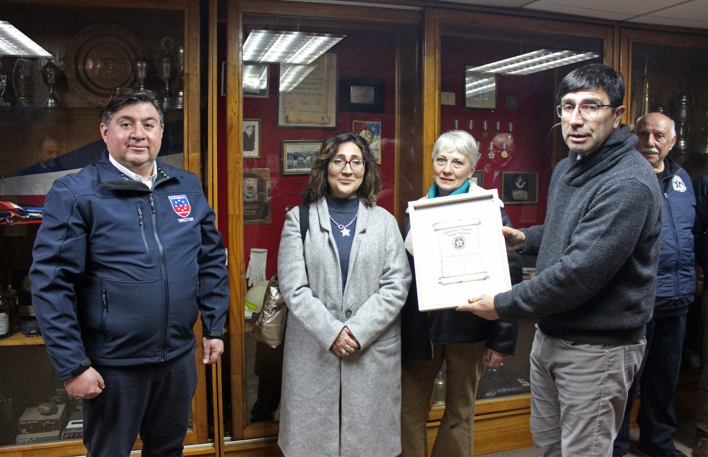 Puerto Montt: Quinta Compañía de Bomberos celebra 137 años con avance en equipamiento