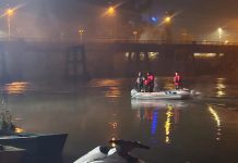 Joven es intensamente buscado tras caer al río Rahue