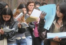 INE: Desempleo registra descenso en trimestre junio-agosto, pero en mujeres se mantiene por sobre el 9%