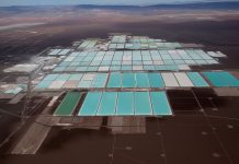 Gigantesca mina china de litio podría reabrir antes de lo previsto y acción de SQM se derrumba