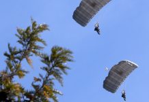 Inédito salto de paracaidistas y más de 8 mil funcionarios desfilando: Así será la Parada Militar 2025