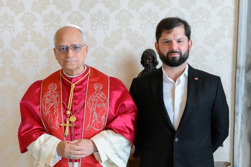 Presidente Boric se reúne con el papa León XIV en el Vaticano