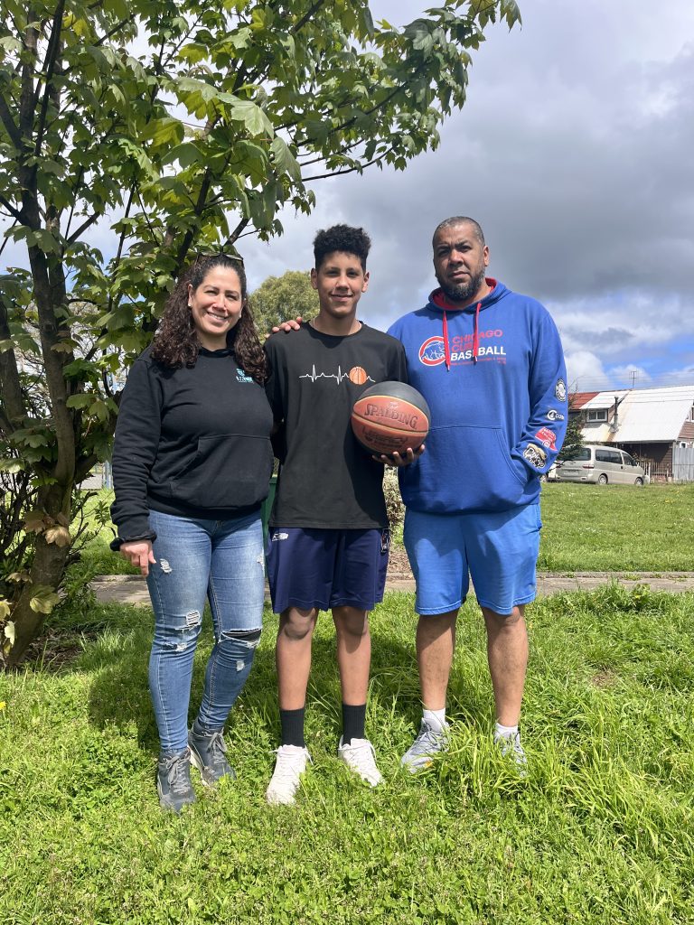 Joven basquetbolista osornino obtiene beca y se integra a academia en España