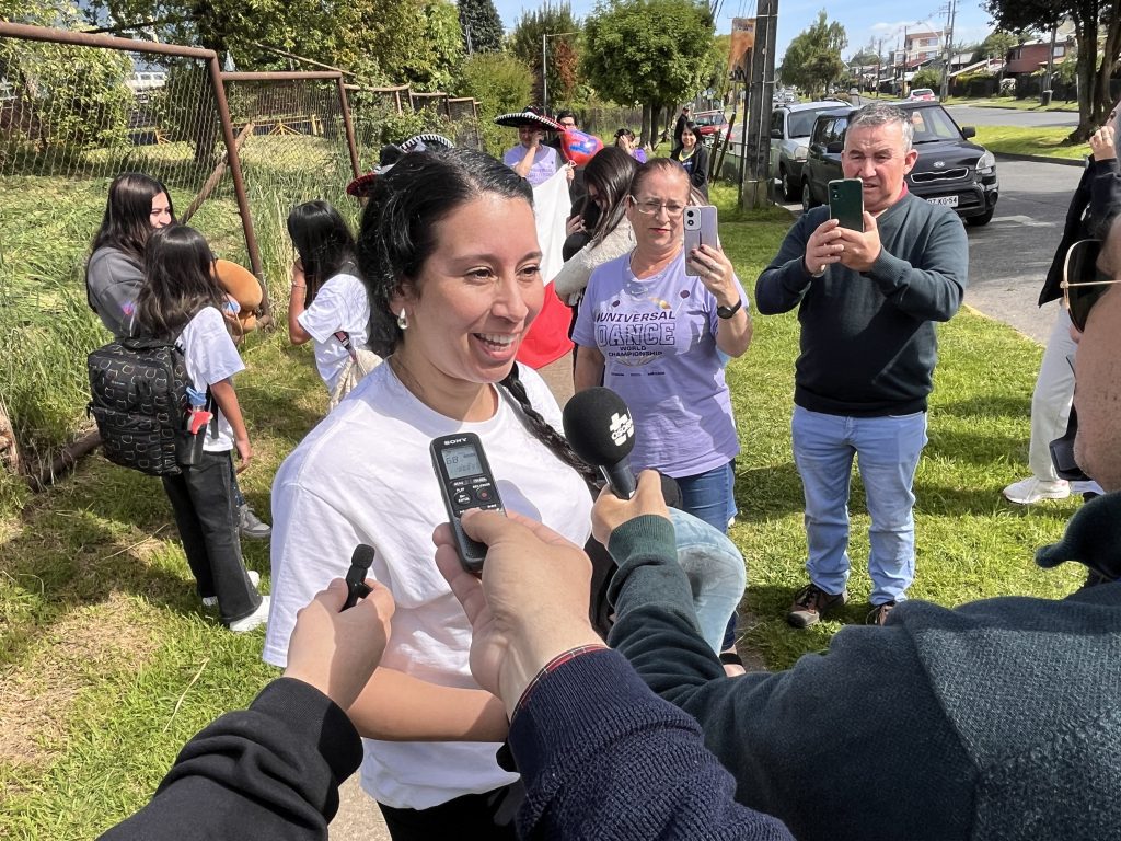 De Osorno, a México y el mundo: Alumnas de la Escuela de Arte y Cultura festejan vicecampeonato mundial de danza