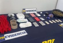 Fiscalía de Los Ríos y PDI detienen tres extranjeros que ingresaban drogas a la cárcel de Valdivia mediante “pelotazos”