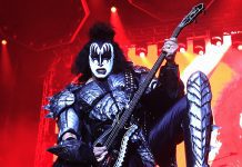 Gene Simmons, bajista de Kiss, sufre accidente automovilístico en California, fue hospitalizado