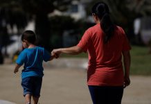 Baja en la mortalidad infantil y la educación femenina: Factores que explican la baja en la natalidad en Chile