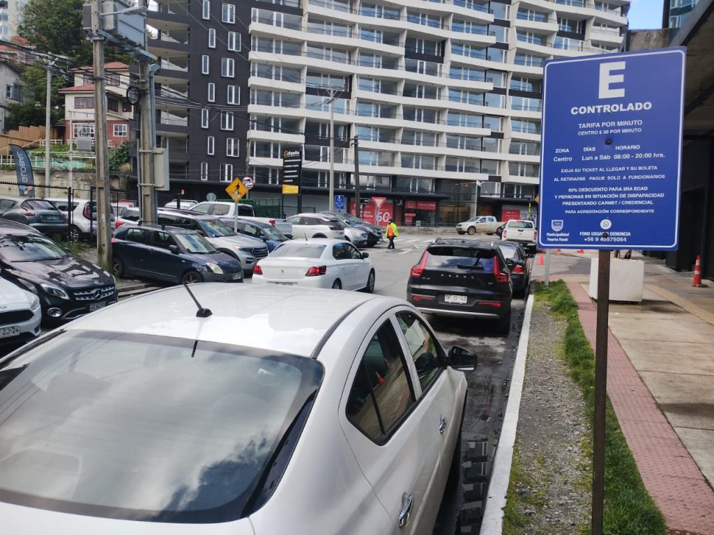 Concejo votará ordenanza que prohíbe a estacionadores y cuidadores informales en Puerto Montt