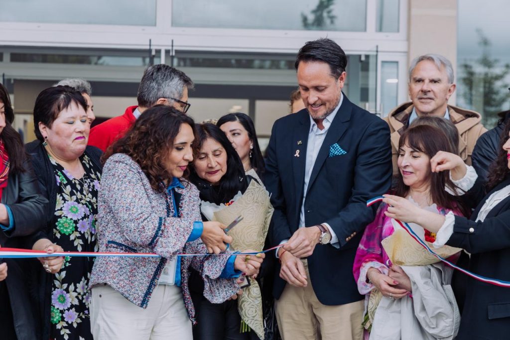 Inauguración de Cesfam abre el camino para un futuro hospital en Alerce