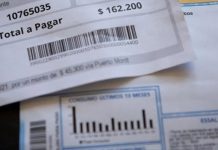 Comisión Nacional de Energía detecta error de cálculo en cuentas de luz: Tarifas bajarían en enero de 2026
