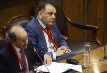 Casi unánime: Cámara aprueba AC contra juez Ulloa y queda suspendido hasta que se pronuncie el Senado