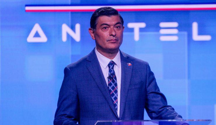 A_UNO_1698978-740x430