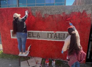 Destacan a comunidad educativa de la escuela Italia de Osorno por hermoseamiento del recinto inicio