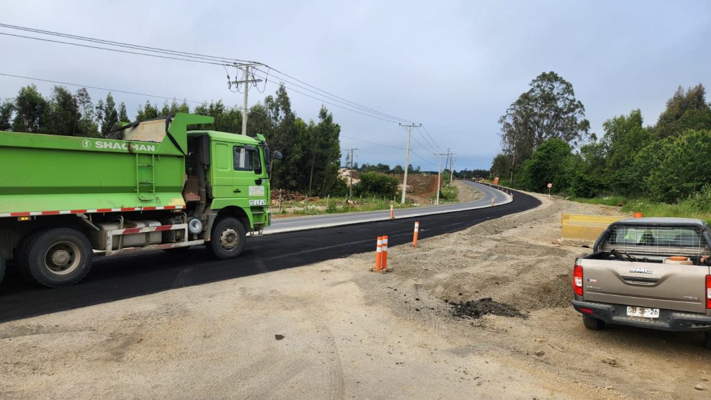 Polvo, sobrecarga y alta congestión: los problemas en la ruta U-40 que el alcalde llevó al MOP para exigir soluciones