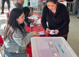 Autoridades refuerzan el llamado a votar en el cierre de la segunda vuelta presidencial en Los Lagos inicio