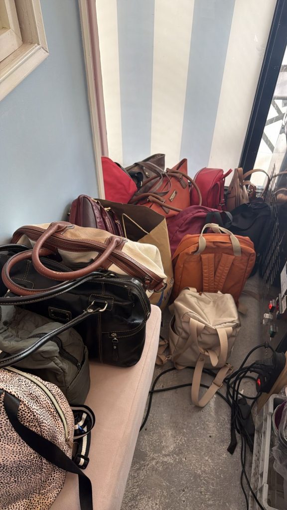 Campaña "Carteras solidarias Osorno" amplía ayuda a mujeres, hombres y niños afectados por incendios en Biobío y Ñuble