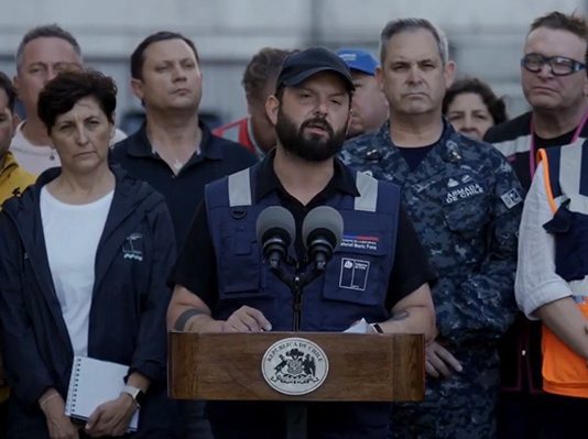 Presidente Boric informa de al menos 18 fallecidos en incendios inicio