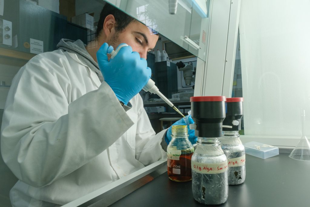 “Cero Huella” y laboratorio de carbono y cambio climático bajan a 18 segundos mediciones de metano ruminal y microbiología del rumen