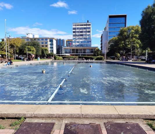 No hubo oferentes para la reparación de la pileta de Plaza de Armas de Osorno y sigue sin fecha de operatividad