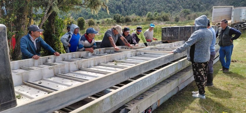 Mejorarán acceso a Caleta Huellehue con instalación de pasarelas flotantes