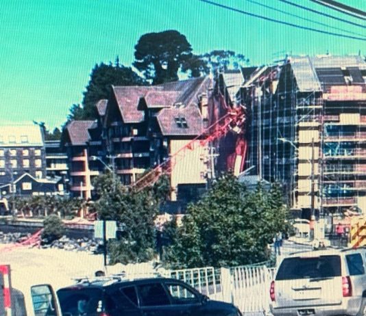 Alcalde por caída de grúa en Puerto Varas: «Es realmente inaceptable, podrían haber muerto personas»