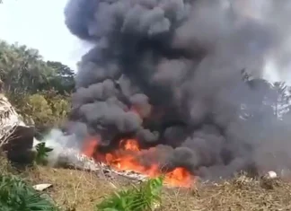 Se estrella en Colombia un avión con más de 100 militares a bordo