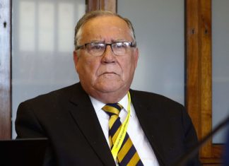 Ministro Campos defiende suspensión de exportaciones avícolas tras brote de influenza aviar en El Monte