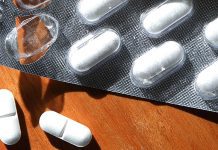 Minsal lanza campaña urgente ante aumento de 500% en intoxicaciones de menores por reto viral con paracetamol