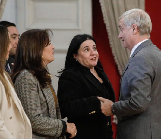 Cadem: 87% está de acuerdo con cambio de gabinete y aprobación del presidente Kast sube al 40%