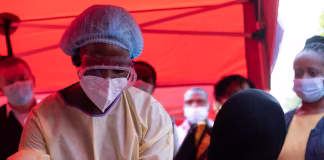 OMS declara emergencia internacional por brote de Ébola en Congo y Uganda: no hay vacunas para nueva variante