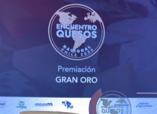 Paulina Retamal máximo galardón en el Encuentro de Quesos: Una vida dedicada a los animales en el campo, cuando la mujer no era aceptada en el rubro.