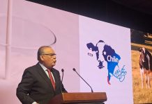 En Congreso Chilelácteo en Osorno, el ministro de Agricultura Jaime Campos, destaca que el sector ha logrado una consolidación histórica
