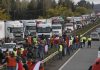 Camioneros exigen a Kast rebajar precio de los combustibles tras fin de conflicto internacional