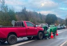 Patrulla de Carabineros y camioneta colisionan en ruta que une Los Lagos con Valdivia