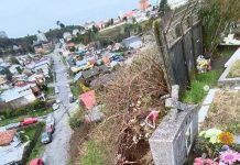 Sumario sanitario contra Cementerio Católico de Puerto Montt: piden identificar osamentas que quedaron al descubierto