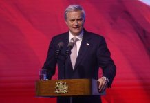Encuesta Criteria: aprobación del Presidente Kast cae al 30%; desaprobación subió al 58%
