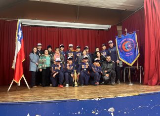 Escuela Efraín Campana celebra a sus campeones regionales de balonmano con masivo homenaje