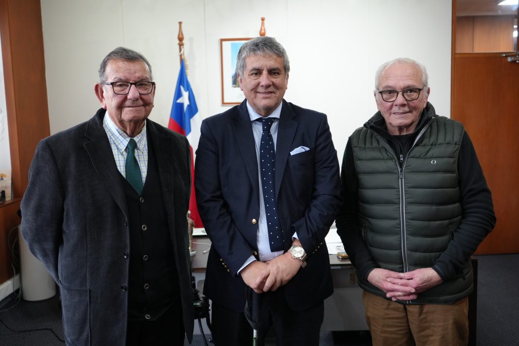 Reunión Ex Intendentes 001
