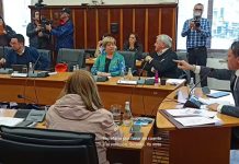 Edil acusó de «violencia política» a alcalde de Puerto Montt tras tenso concejo municipal