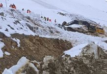 Dos trabajadores atrapados tras avalancha en mina El Teniente: Familiares cifran un fallecido