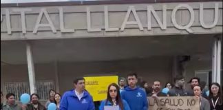 Exigen restituir a exdirectora del Hospital de Llanquihue y declaran movilización por crisis interna